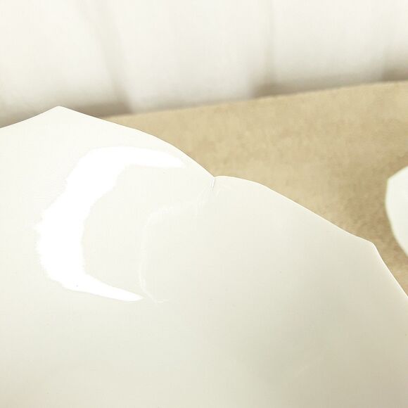 Set Of 4 Lotus Blossom Porcelain Rice Bowls, Vintage Japan, White Ribbed Flower - Picture 10 of 10